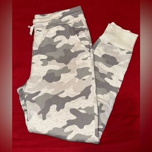 Old Navy Camo Jogger​‎